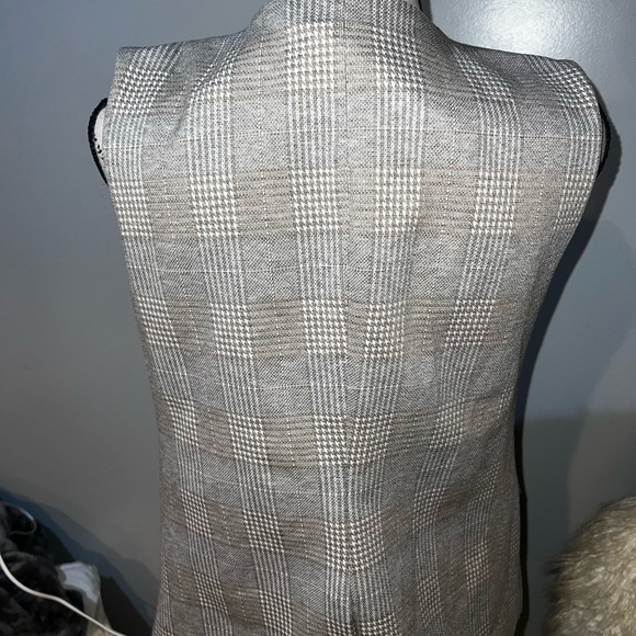 Bagatelle Checkered Women's Vest - Picture 2 of 3